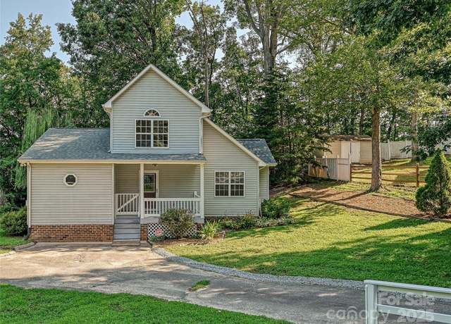 Property at 7705 Red Robin Trl, Denver, NC 28037, 3 beds, 2 baths
