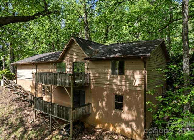 Property at 1020 Vineyard Rd, Tryon, NC 28782, 3 beds, 3 baths