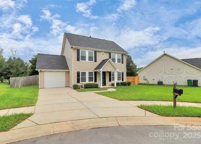 Property at 4234 Red Shed Ln, Charlotte, NC 28269, 4 beds, 2.5 baths