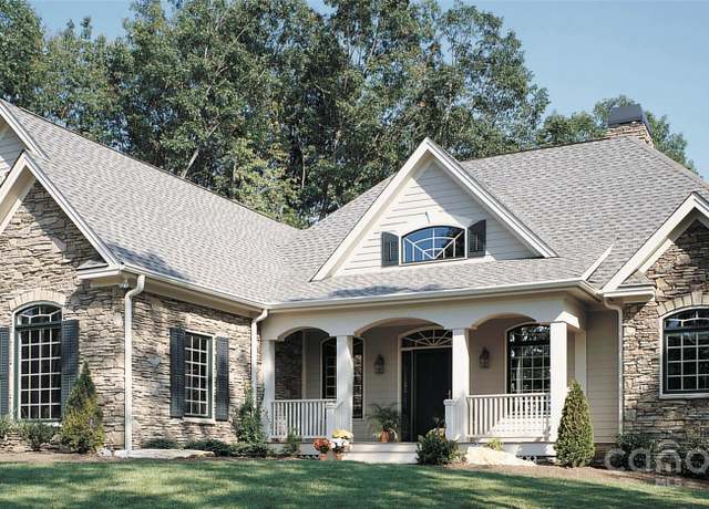 Property at 80 Buckhead Trl #27, Horse Shoe, NC 28742, 4 beds, 4 baths