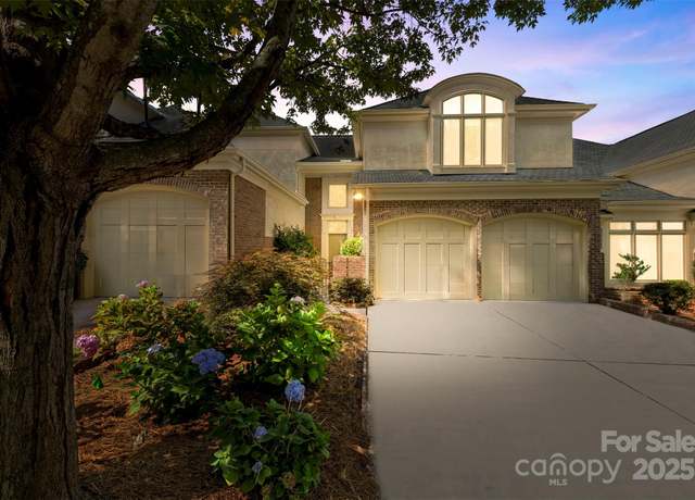 Property at 8934 Challis Hill Ln, Charlotte, NC 28226, 3 beds, 2.5 baths