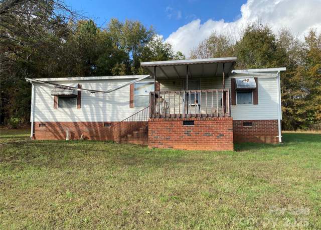Property at 130 & 134 Gold St, Lawndale, NC 28090, 3 beds, 2 baths