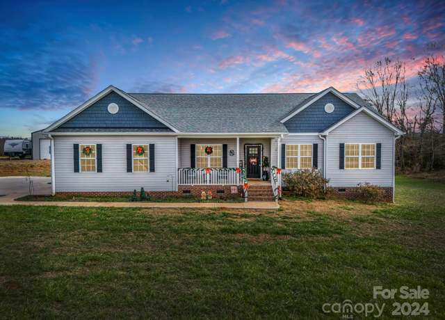 Property at 1018 Padgett Rd, Shelby, NC 28150, 3 beds, 2.5 baths