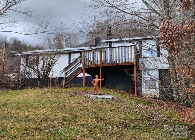 Property at 149 Smith Isaacs Rd, Zionville, NC 28698, 3 beds, 1 bath