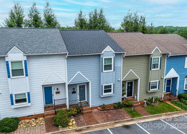 Property at 617 College Ave SW, Lenoir, NC 28645, 2 beds, 2.5 baths