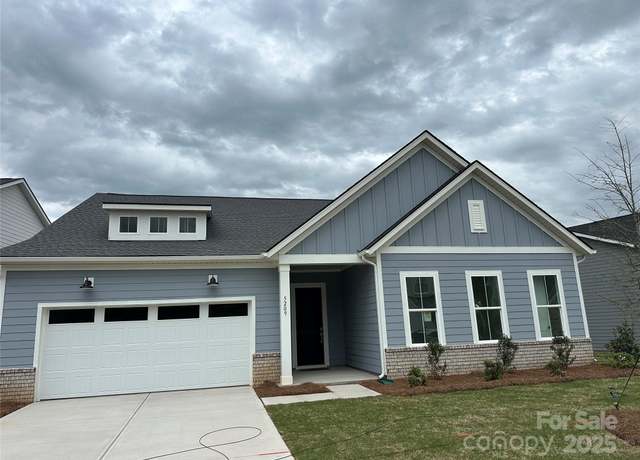 Property at 5209 Mint Harbor Way #0352, Charlotte, NC 28269, 3 beds, 2.5 baths