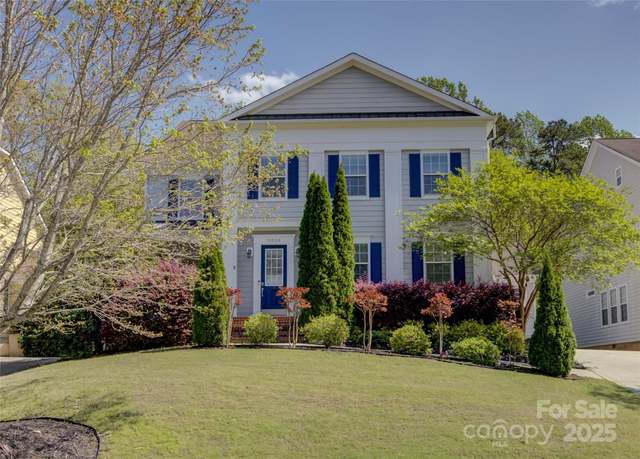 Property at 10029 Daufuskie Dr, Charlotte, NC 28278, 5 beds, 3.5 baths
