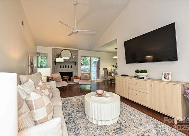 Property at 1077 Sardis Cove Dr, Charlotte, NC 28270, 2 beds, 2 baths