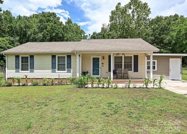 Property at 12423 Softwood Ct, Charlotte, NC 28273, 3 beds, 1.5 baths