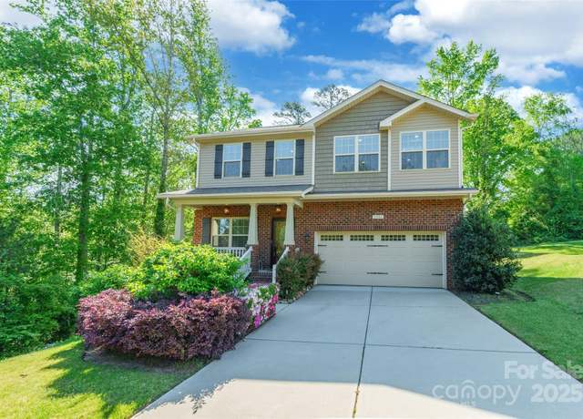 Property at 2202 Chickasaw Loop, Rock Hill, SC 29732, 6 beds, 3.5 baths
