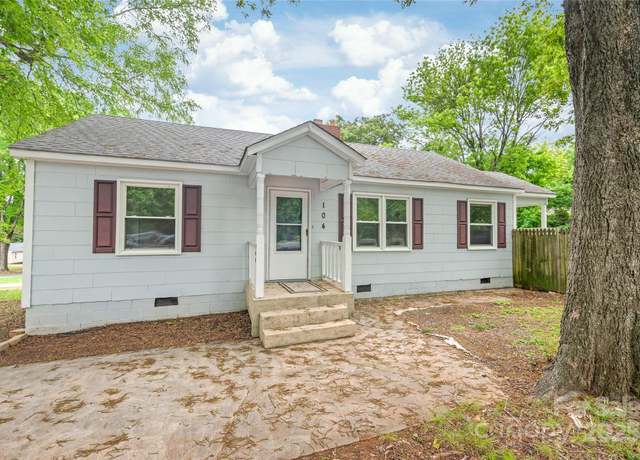 Property at 104 Willetta Dr, Charlotte, NC 28217, 3 beds, 1 bath