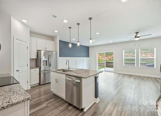 Property at 502 Tayberry Ln, Fort Mill, SC 29715, 3 beds, 2.5 baths