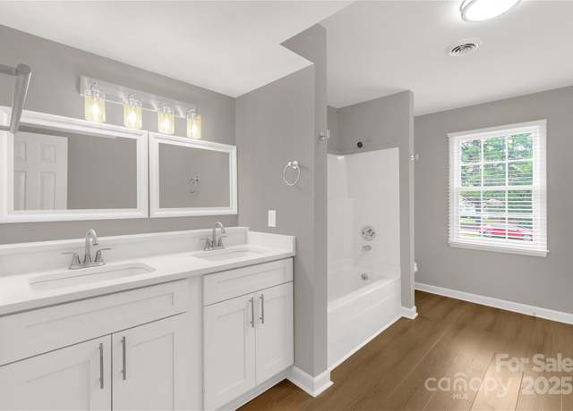 Property at 2220 Ross Cauthen Rd, Lancaster, SC 29720, 3 beds, 2 baths