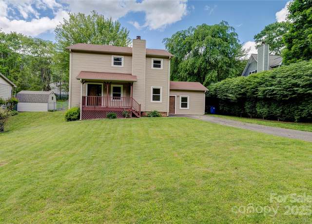 Property at 6 Stephanie Ln, Asheville, NC 28805, 3 beds, 2.5 baths