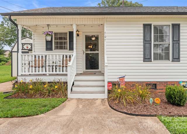 Property at 707 Battleground Rd, Lincolnton, NC 28092, 3 beds, 2 baths