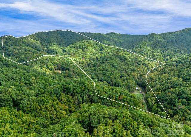 Property at 2725 Upper Brush Creek Rd, Marshall, NC 28753, 5 beds, 5 baths