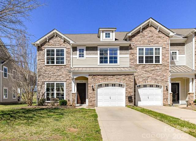 Property at 4634 Craigmoss Ln, Charlotte, NC 28278, 3 beds, 2.5 baths