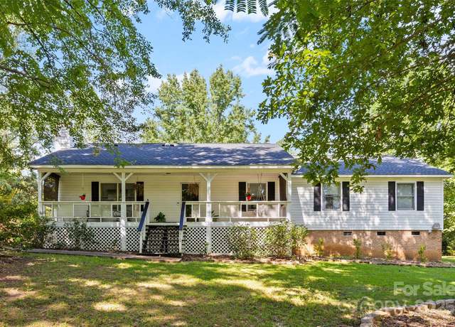 Property at 1168 Birchwood Dr, Clover, SC 29710, 3 beds, 2 baths