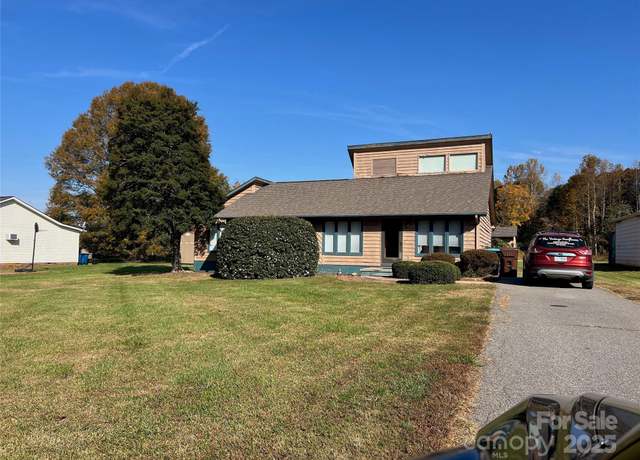 Property at 130 Hickory Tree Rd, Mocksville, NC 27028, 3 beds, 1.5 baths