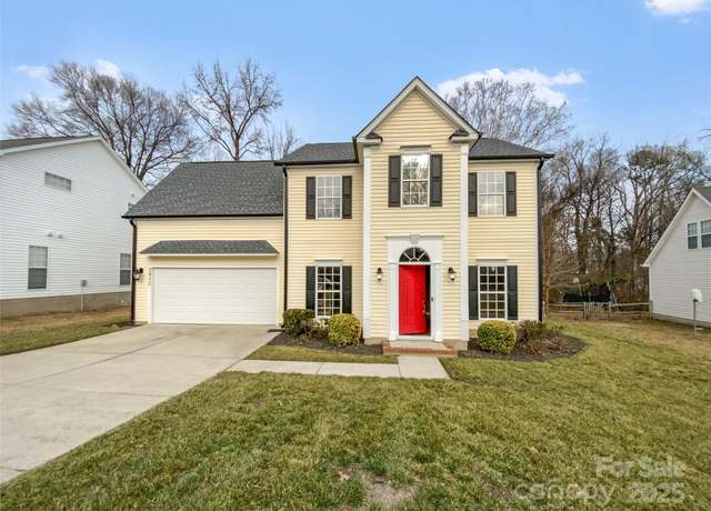 Property at 2432 Celosia Dr, Charlotte, NC 28262, 4 beds, 2.5 baths
