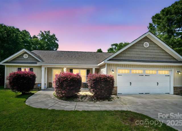 Property at 239 Shellbank Dr, Sneads Ferry, NC 28460, 3 beds, 2 baths