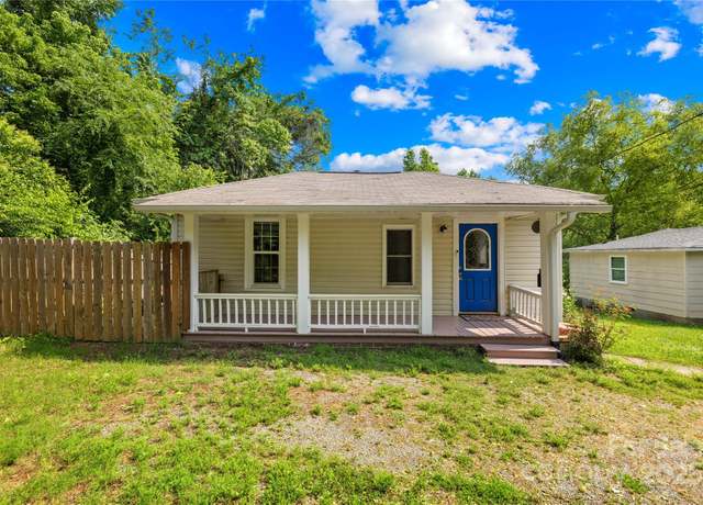 Property at 485 Lincoln St, Cramerton, NC 28032, 3 beds, 2 baths