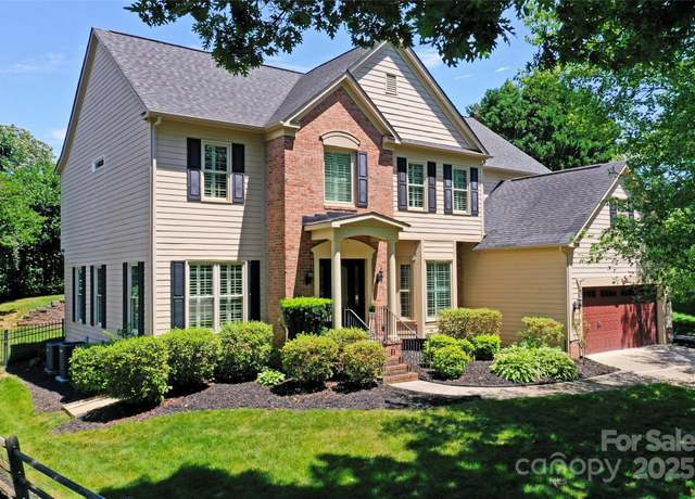 Property at 6206 Glencairn Ct, Charlotte, NC 28269, 5 beds, 3.5 baths