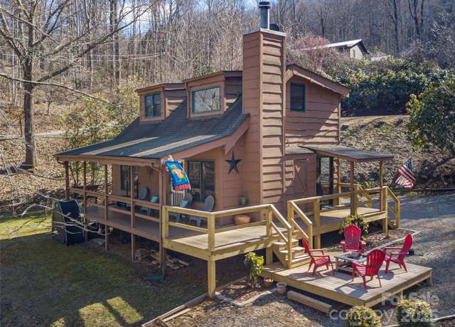 Property at 774 Mountain Lake Dr, Waynesville, NC 28785, 2 beds, 2 baths