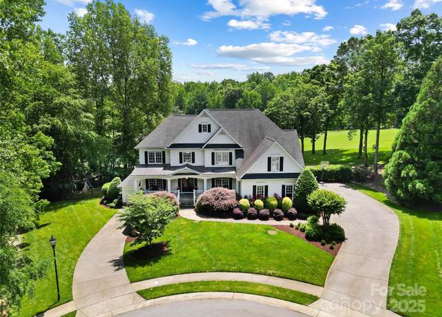 Property at 19946 River Falls Dr, Davidson, NC 28036, 6 beds, 5.5 baths