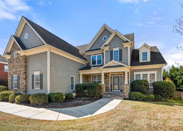 Property at 1830 Laveta Rd, Charlotte, NC 28269, 5 beds, 4.5 baths