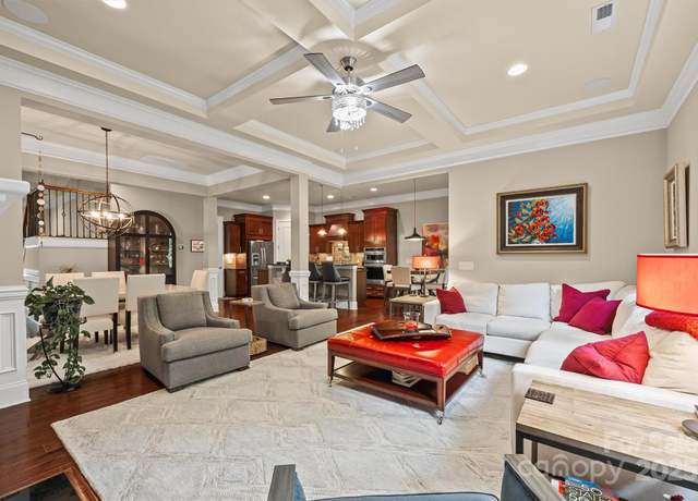 Property at 703 English Tudor Ln, Charlotte, NC 28211, 4 beds, 4.5 baths