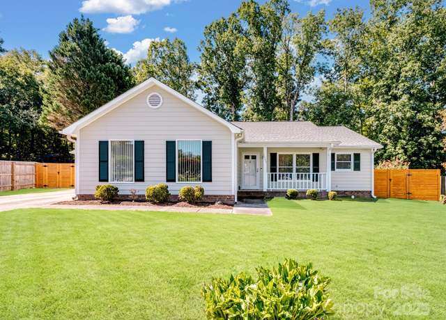 Property at 10500 N Canyon Rd, Charlotte, NC 28214, 3 beds, 2 baths