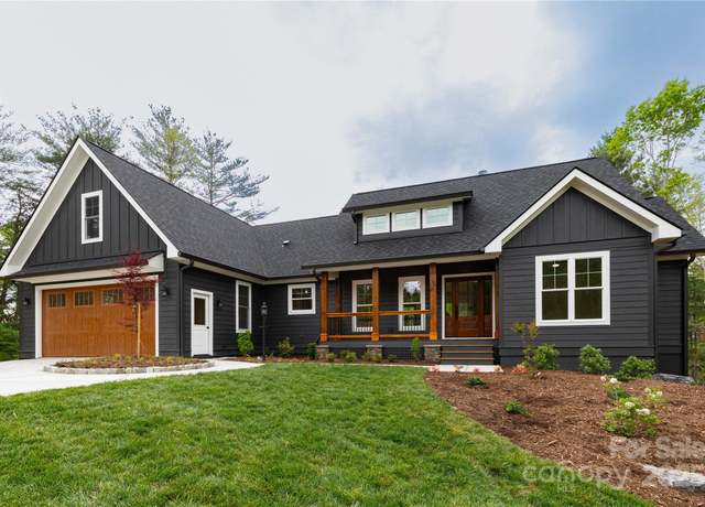 Property at 111 Laura Trce, Hendersonville, NC 28792, 4 beds, 3 baths