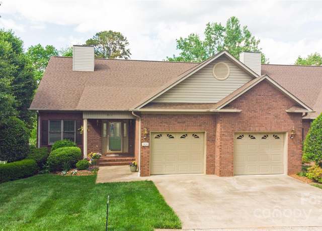 Property at 904 3rd Street Pl NE, Conover, NC 28613, 3 beds, 3.5 baths