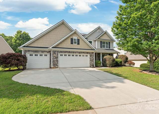 Property at 4352 Haddington Dr, Fort Mill, SC 29707, 5 beds, 3.5 baths