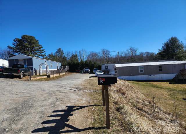 Property at 5 Becky Ln, Fairview, NC 28730