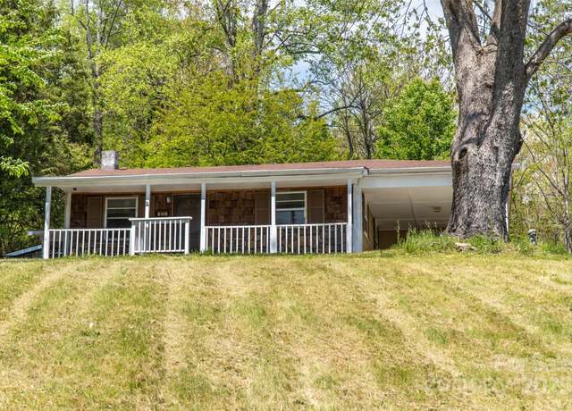 Property at 813 Severt Cir, Lenoir, NC 28645, 2 beds, 1 bath