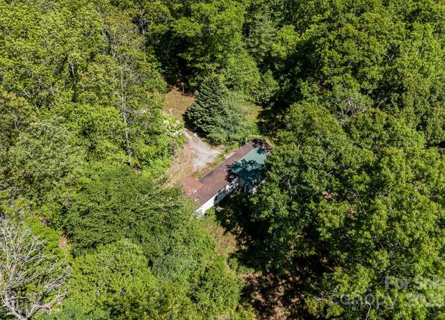 Property at 501 Deer Chase Cir, Cedar Mountain, NC 28718, 2 beds, 2 baths