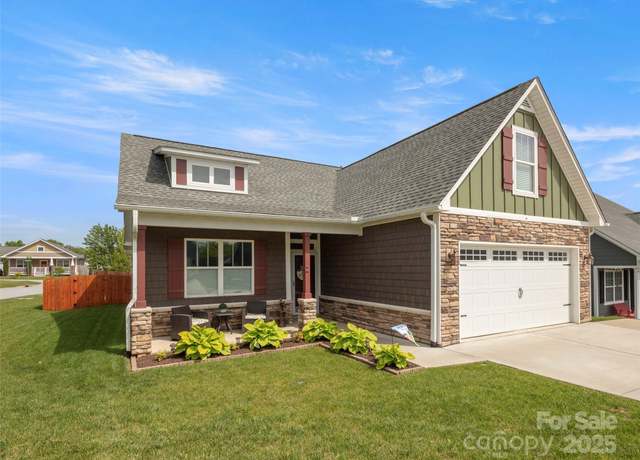 Property at 2 Montaugue St, Arden, NC 28704, 3 beds, 2 baths