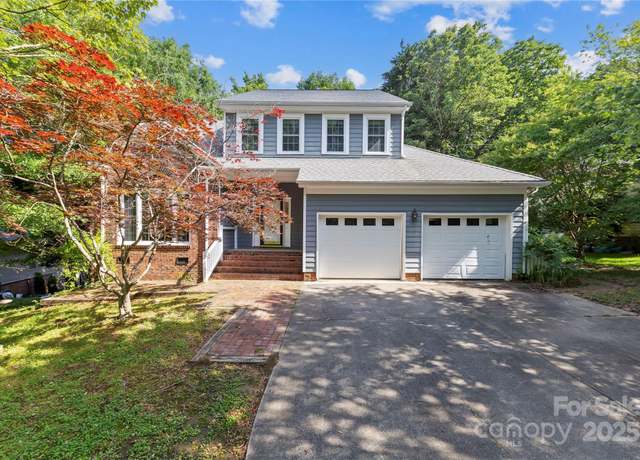 Property at 9423 Fairmead Dr, Charlotte, NC 28269, 4 beds, 2.5 baths