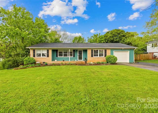 Property at 1204 Meadowood Dr, Shelby, NC 28150, 3 beds, 1.5 baths