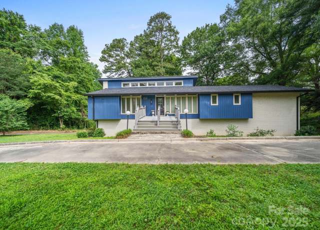 Property at 1261 Westbrook Cir, Gastonia, NC 28052, 5 beds, 3 baths