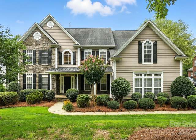 Property at 208 Woodwinds Dr, Mount Holly, NC 28120, 6 beds, 5 baths