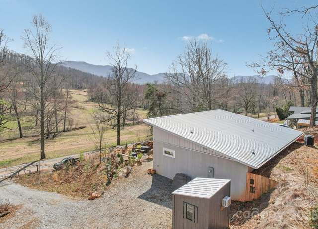 Property at 811 Golf Course Rd, Old Fort, NC 28762, 2 beds, 2 baths
