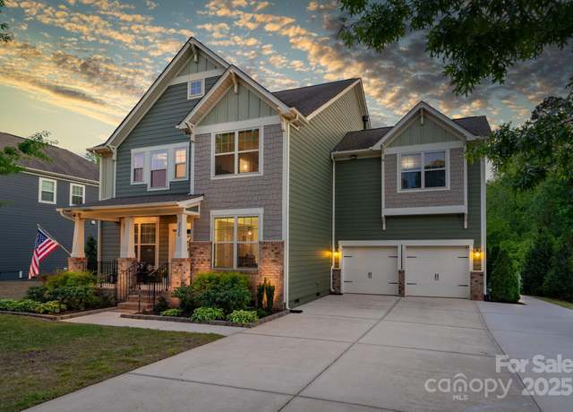 Property at 2220 Gallberry Ln, Waxhaw, NC 28173, 5 beds, 4.5 baths