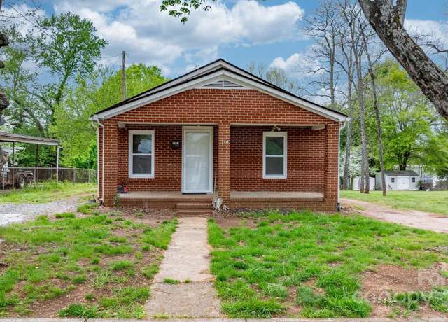 Property at 728 21st St SW, Hickory, NC 28602, 3 beds, 1 bath