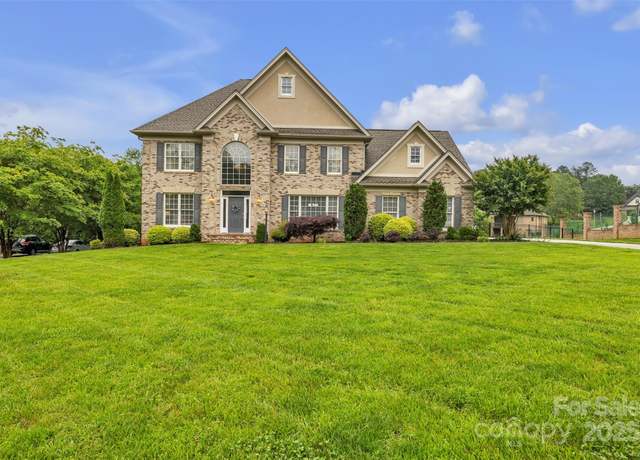 Property at 604 Gwendolyn Ct, Granite Falls, NC 28630, 4 beds, 2.5 baths