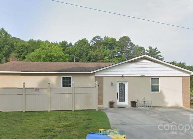 Property at 1335 Long Creek Dr, Albemarle, NC 28001, 3 beds, 2 baths