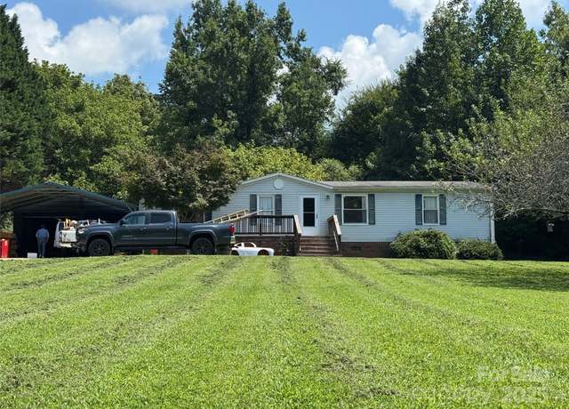 Property at 207 Big Forest Dr, Statesville, NC 28677, 3 beds, 2 baths