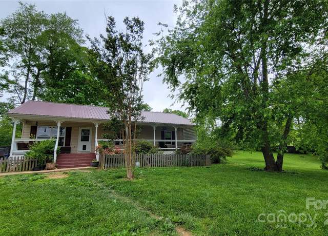 Property at 10 Haven Crest Ln, Fletcher, NC 28732, 3 beds, 2 baths